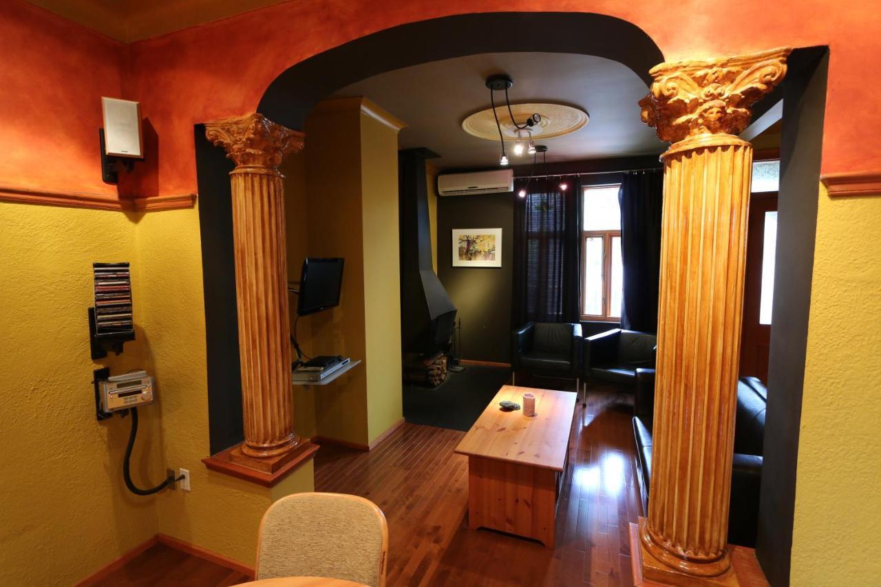 مونتريال A La Carte Bed & Breakfast المظهر الخارجي الصورة
